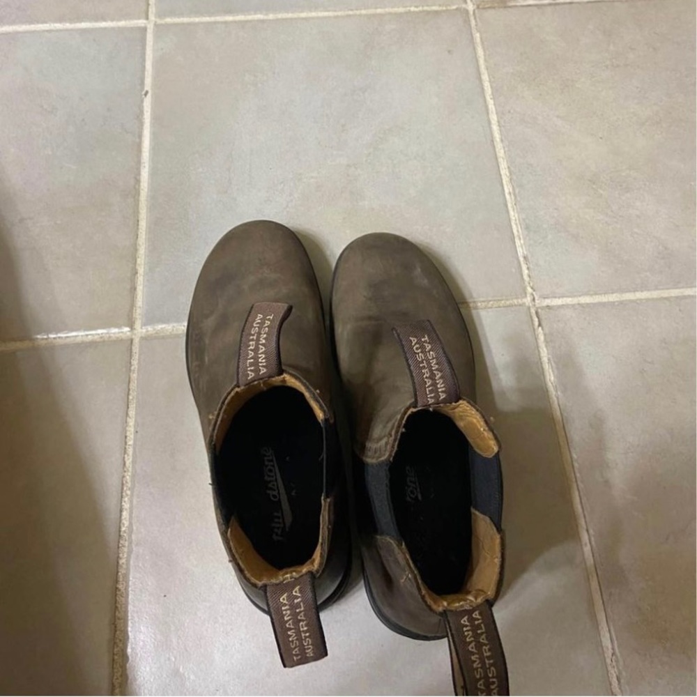 Blundstones